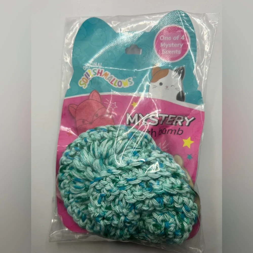 (1) Handmade Spa Bundle 1 Squishmallow bath bomb, 1 Face scrubby, 1 Small sponge